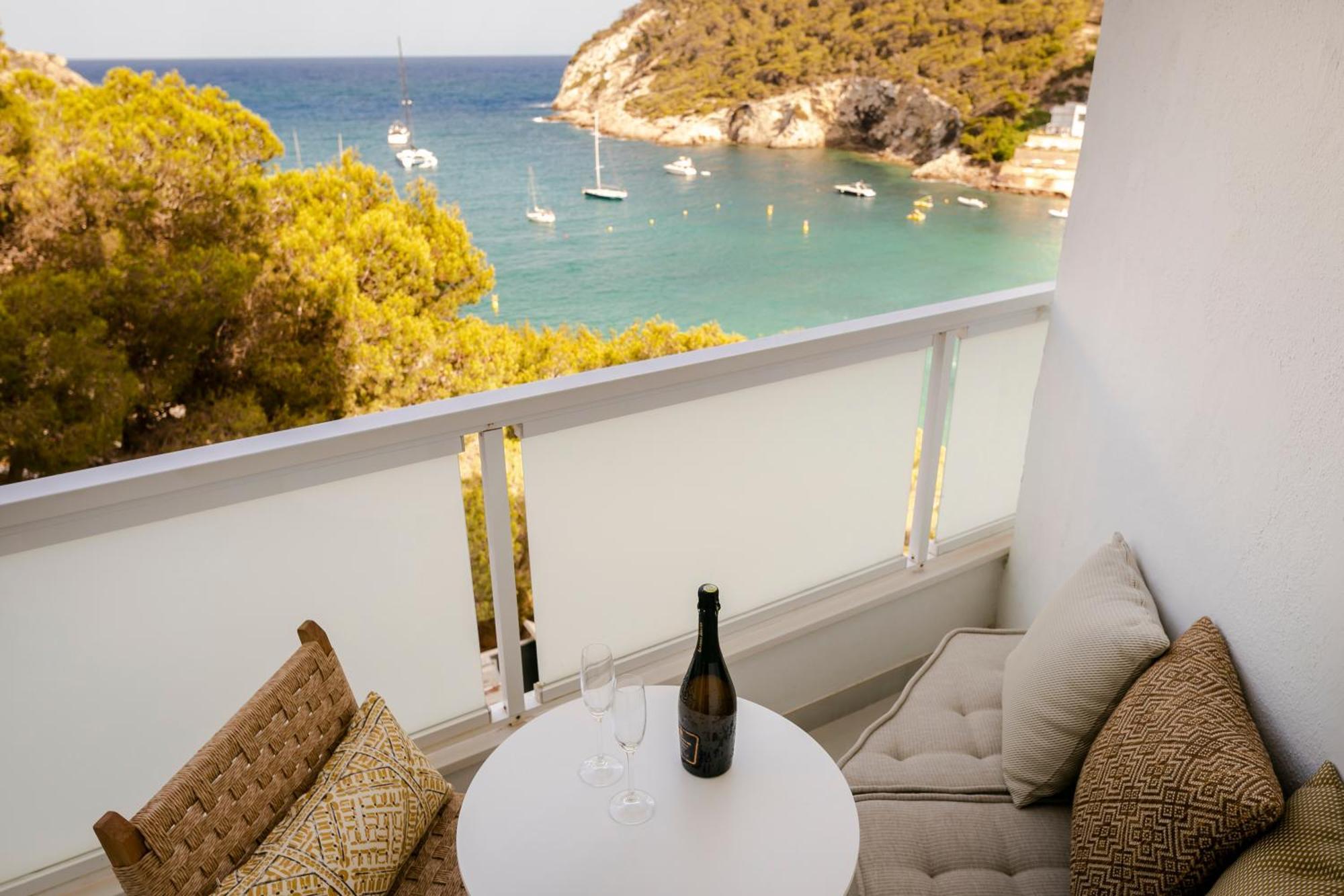 Hotel Mondrian Ibiza Cala Llonga  Esterno foto