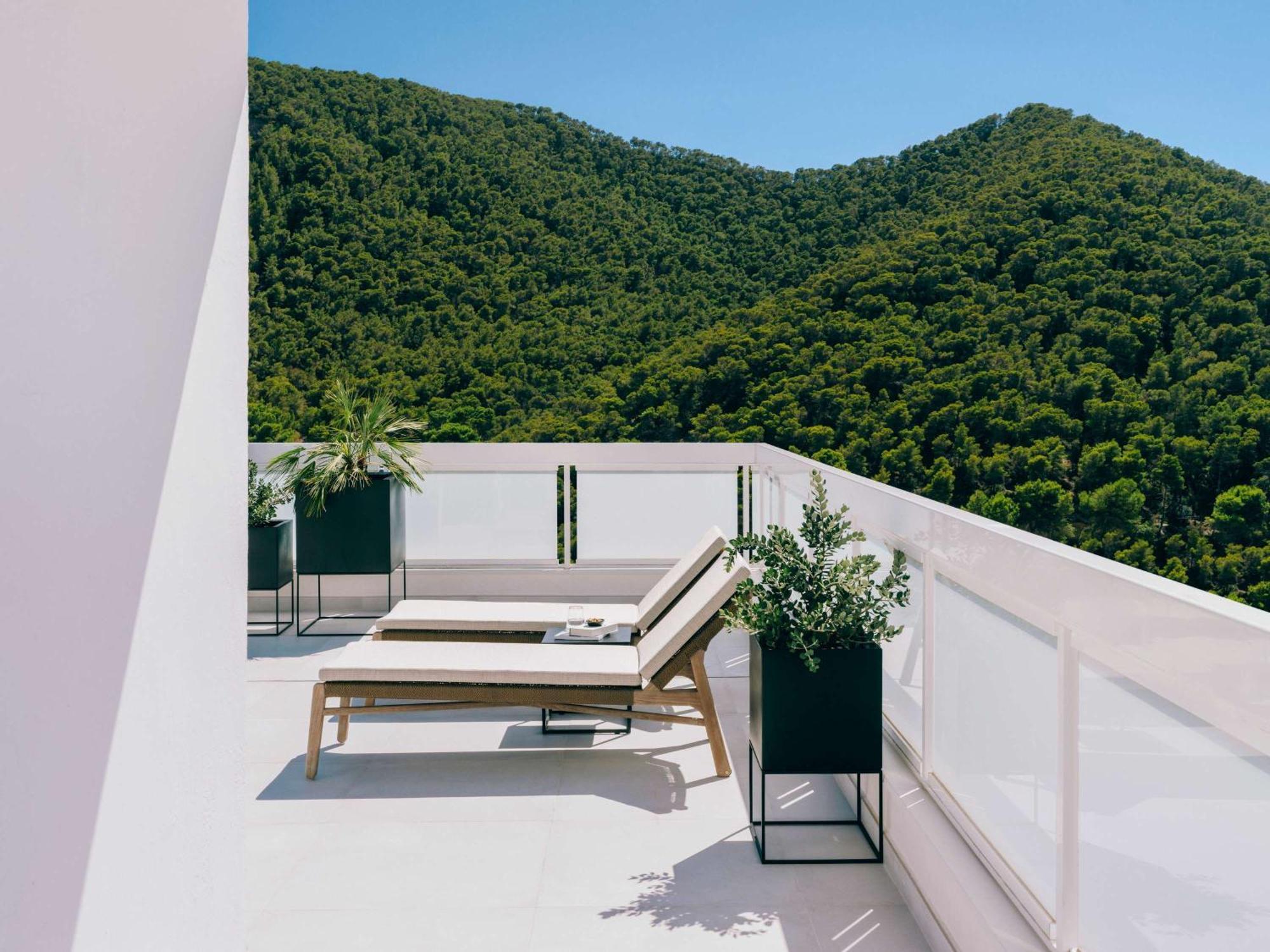 Hotel Mondrian Ibiza Cala Llonga  Esterno foto