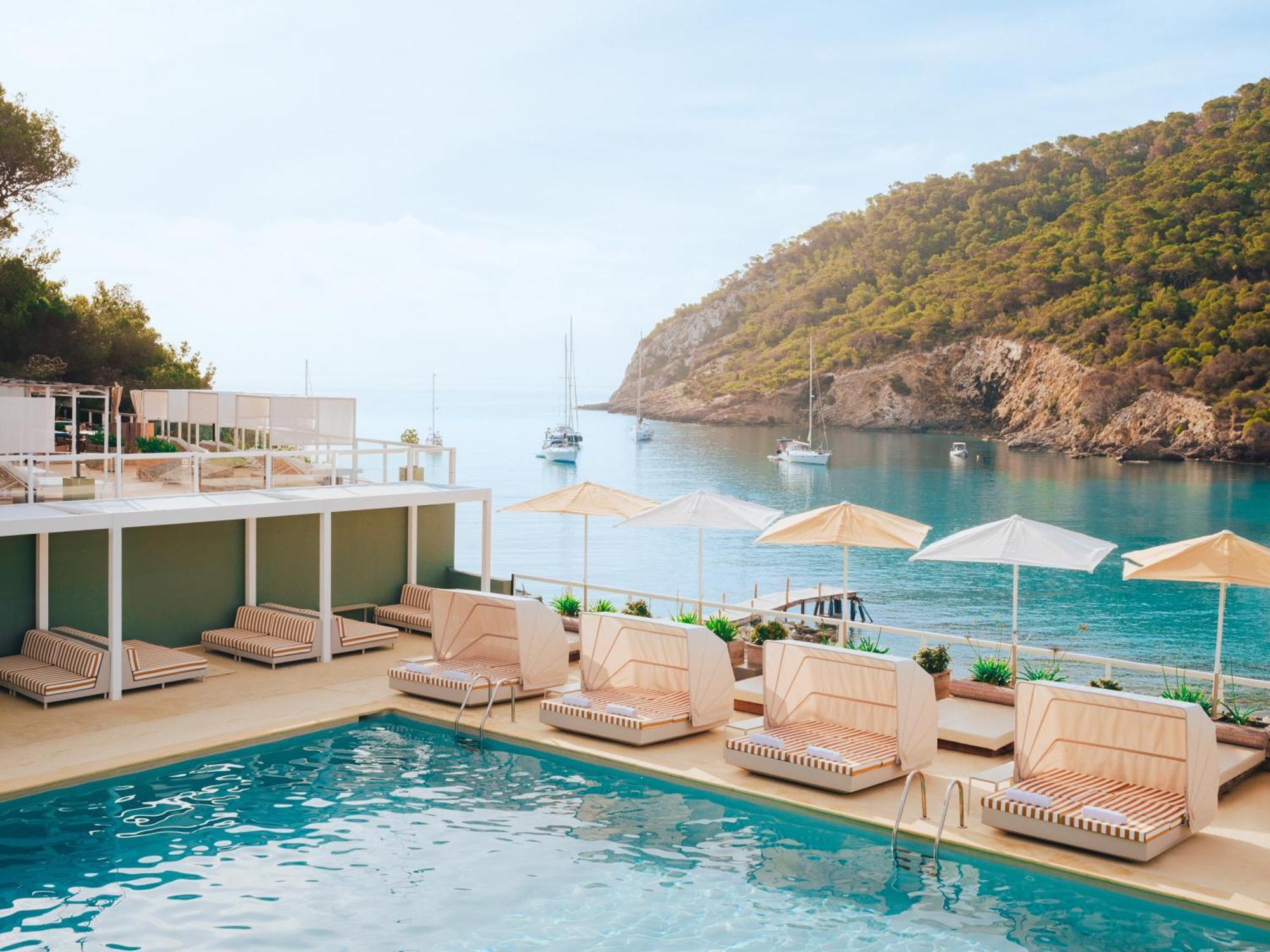 Hotel Mondrian Ibiza Cala Llonga  Esterno foto